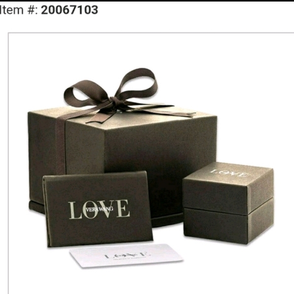 Vera Wang Engagement Ring - Picture 6 of 6